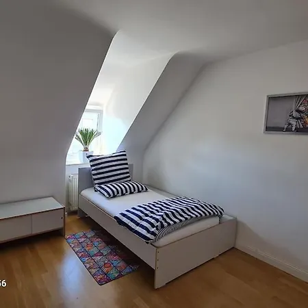 Apartment Modernes Mit 3 Zimmern Karlsruhe